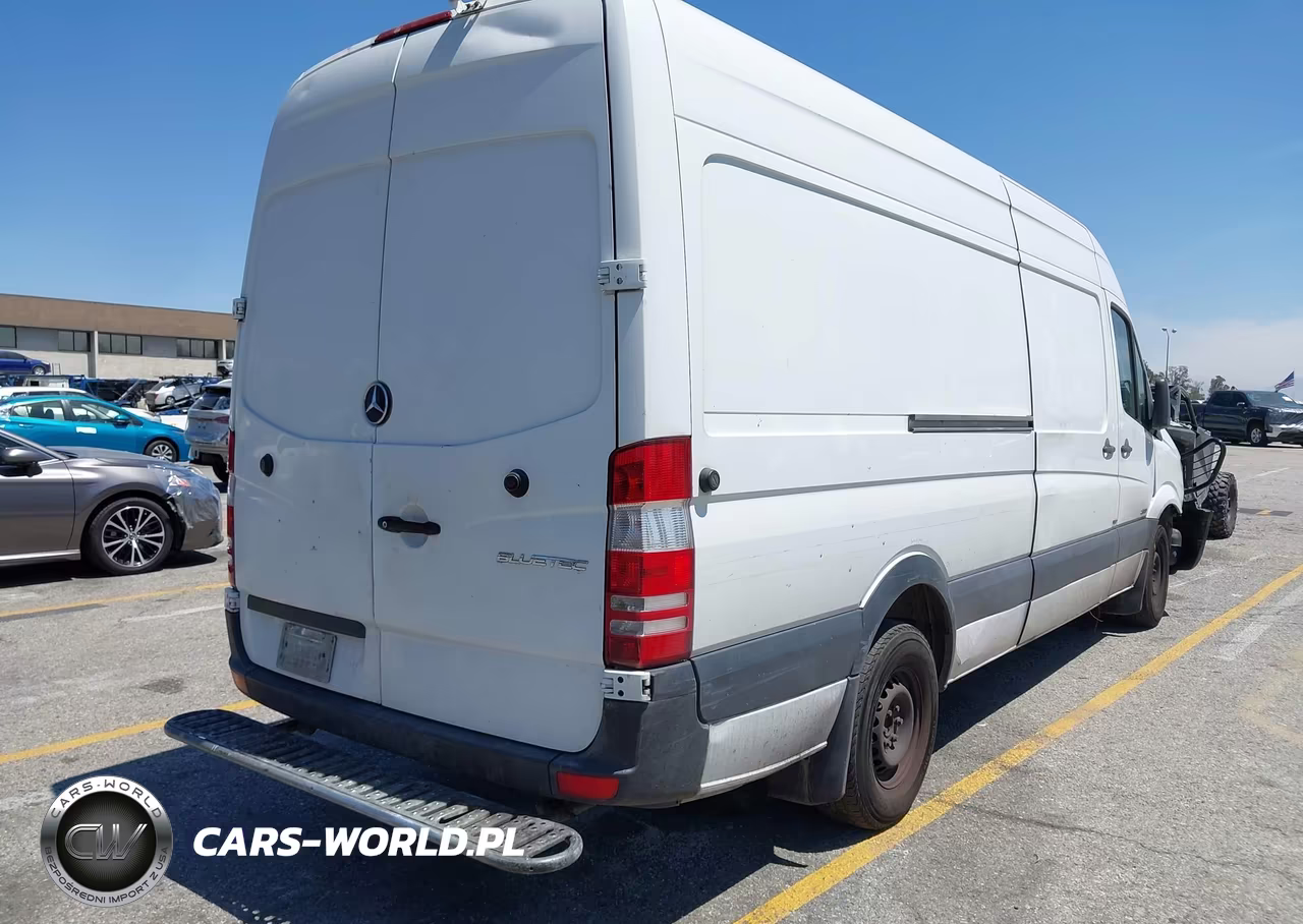 2014 Mercedes-Benz Sprinter 2500 High Roof VIN:WD3PE8DE2E5902240 - 4