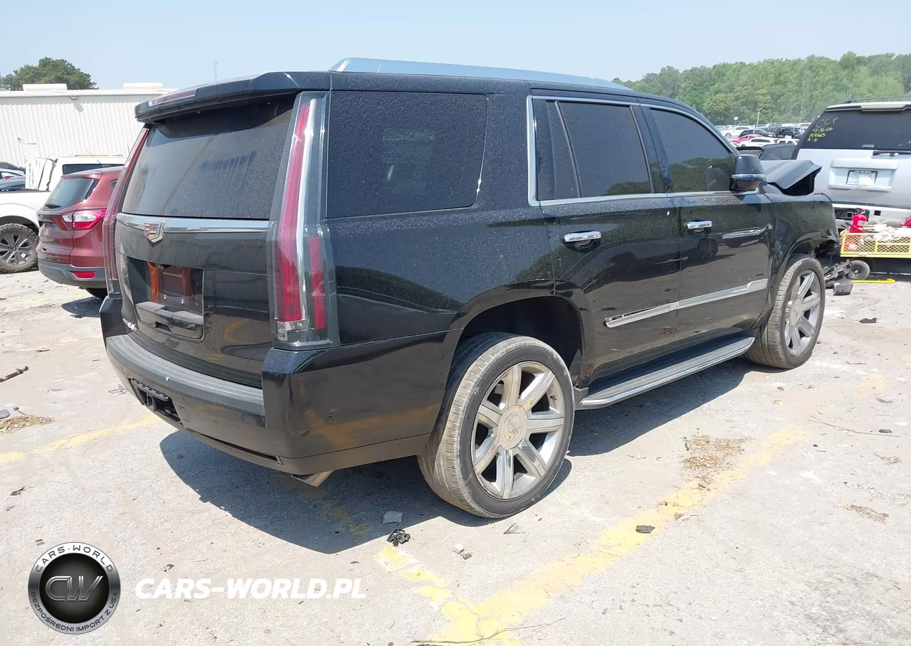 2018 Cadillac Escalade Luxury VIN:1GYS4BKJ0JR371584 - 4