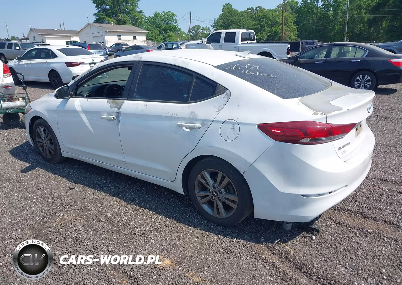 2018 Hyundai Elantra Sel VIN:5NPD84LF4JH362094 - 3