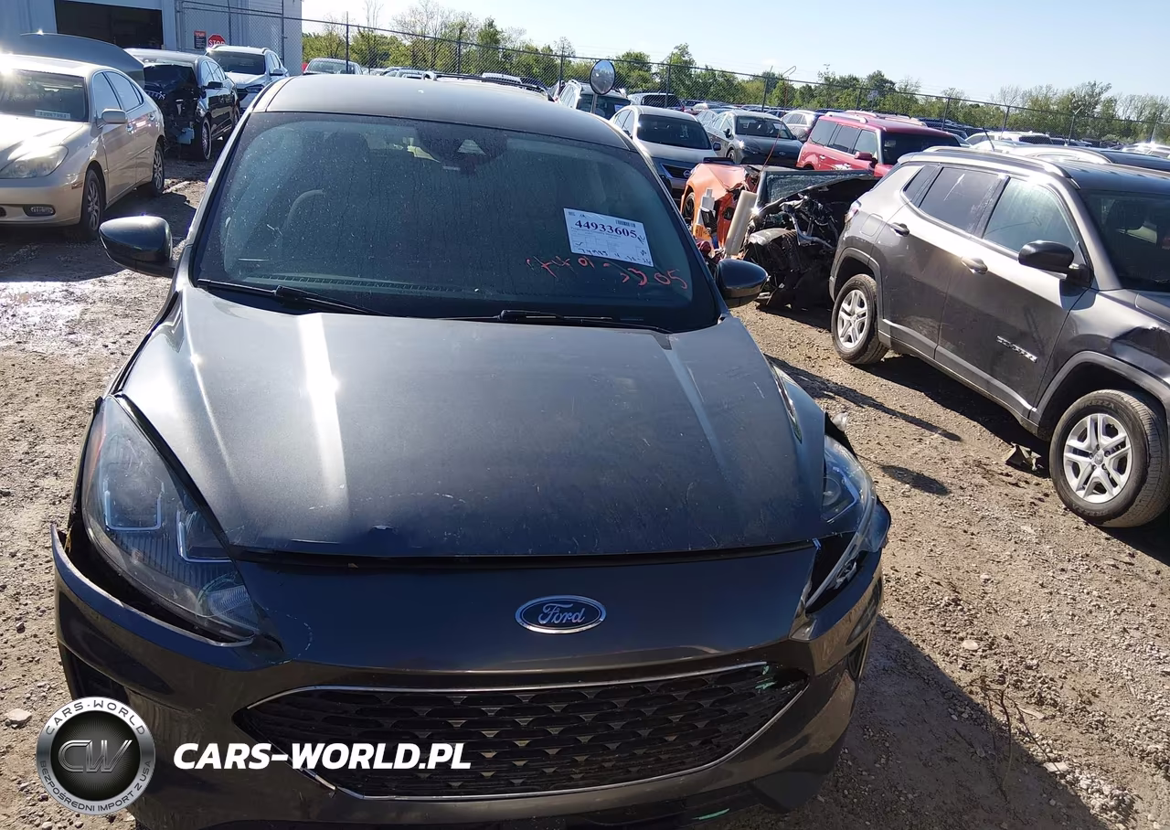 2020 Ford Escape Se VIN:1FMCU0G6XLUC64105 - 13