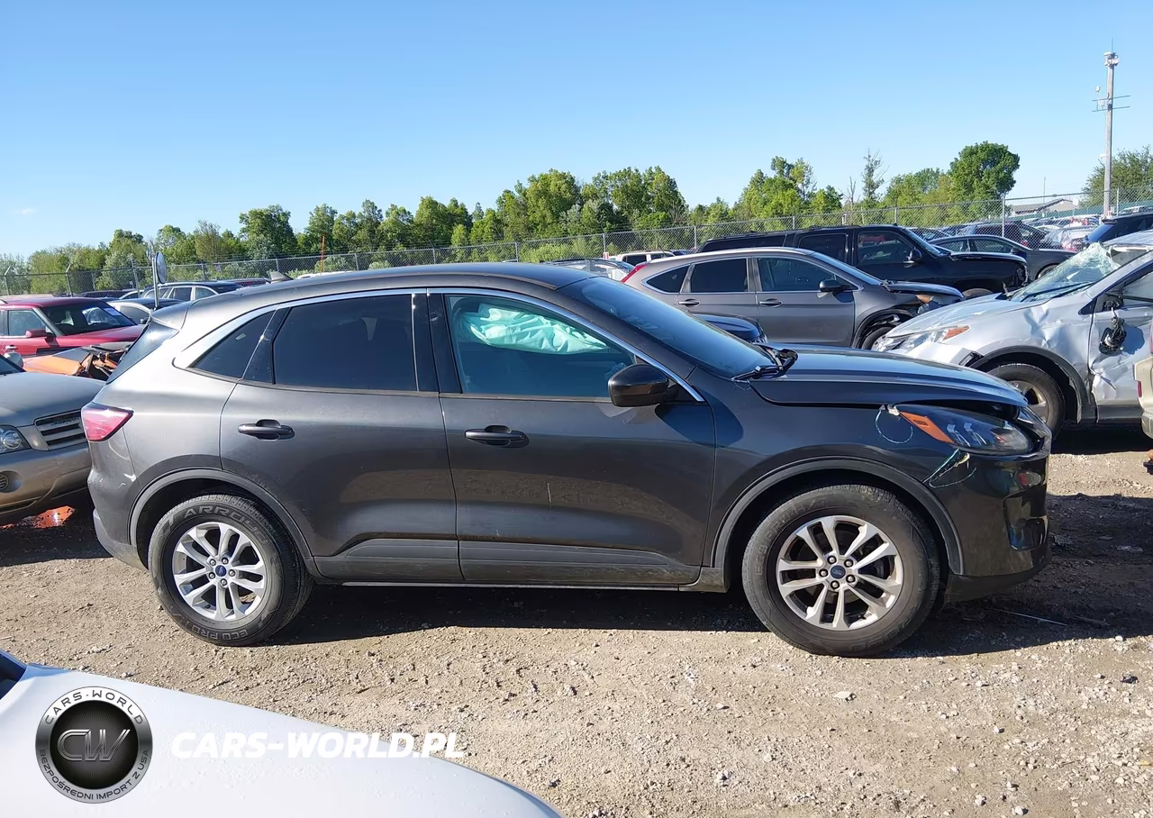 2020 Ford Escape Se VIN:1FMCU0G6XLUC64105 - 14