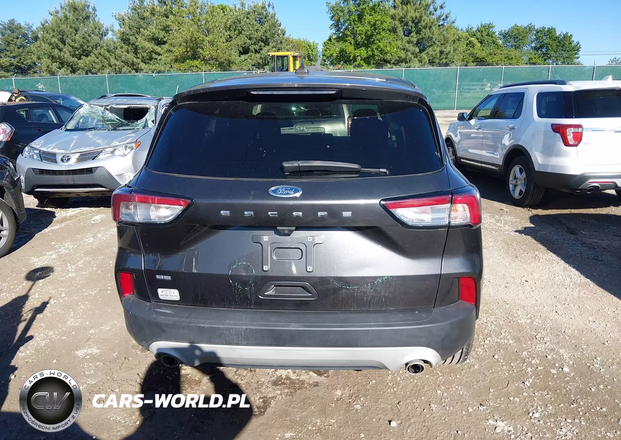 2020 Ford Escape Se VIN:1FMCU0G6XLUC64105 - 17