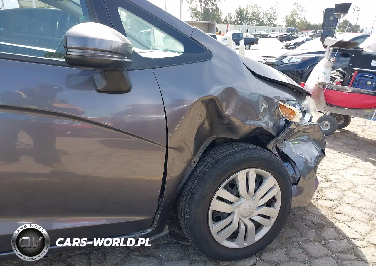 2016 Honda Fit Lx VIN:JHMGK5H59GS003286 - 18