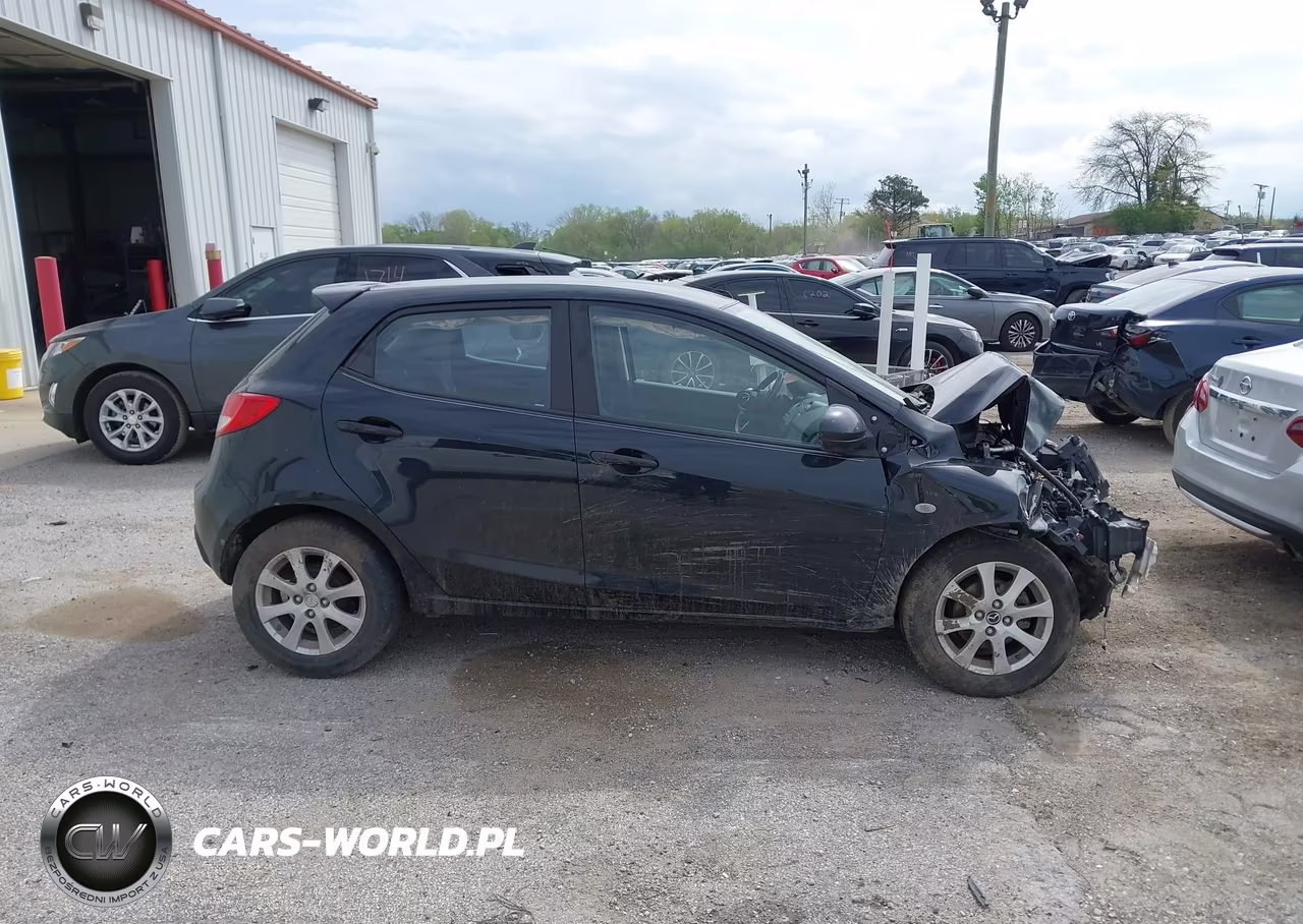 2014 Mazda Mazda2 Touring VIN:JM1DE1LY5E0176804 - 13