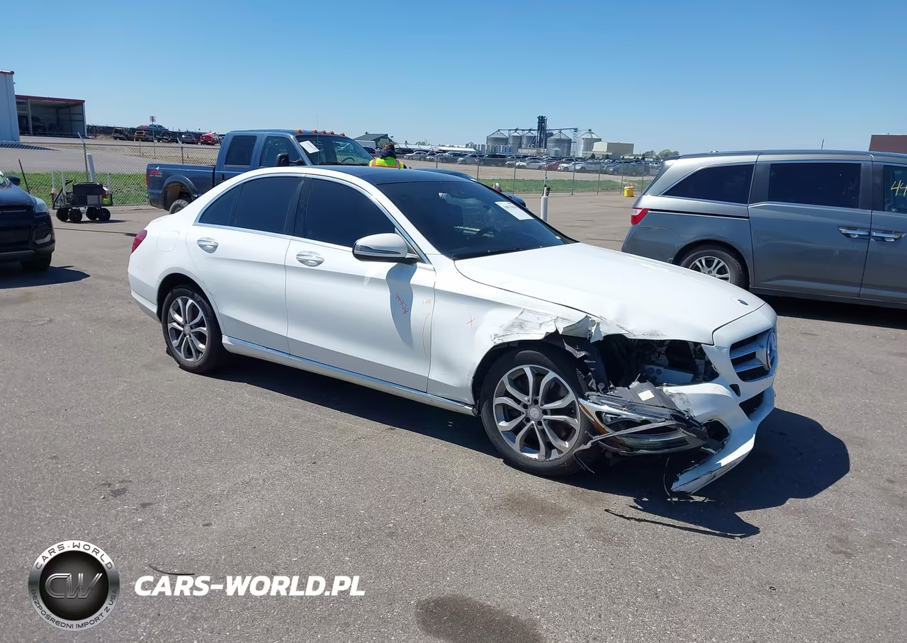 2017 Mercedes-Benz C 300 4Matic – zdjęcie 1 z 17