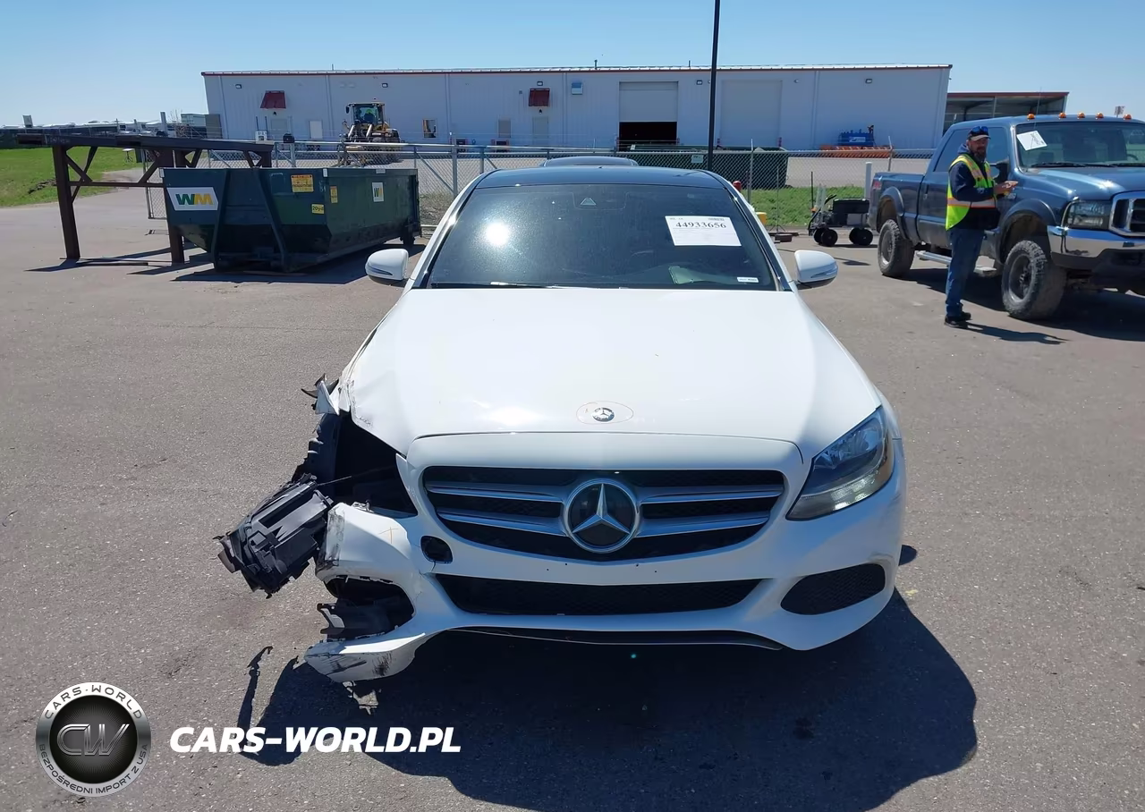 2017 Mercedes-Benz C 300 4Matic VIN:55SWF4KB3HU196980 - 13