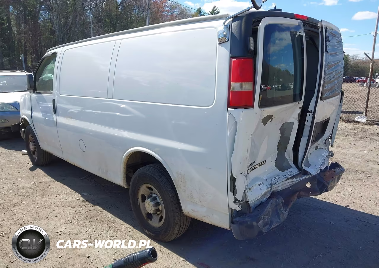 2010 Chevrolet Express 2500 Work Van VIN:1GCZGFBG9A1163984 - 3