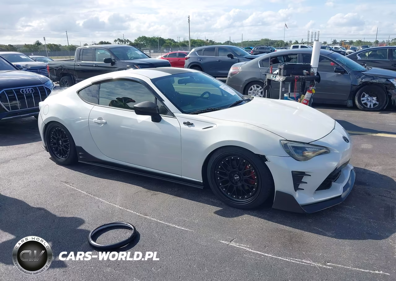 2013 Scion Fr-S – zdjęcie 1 z 16