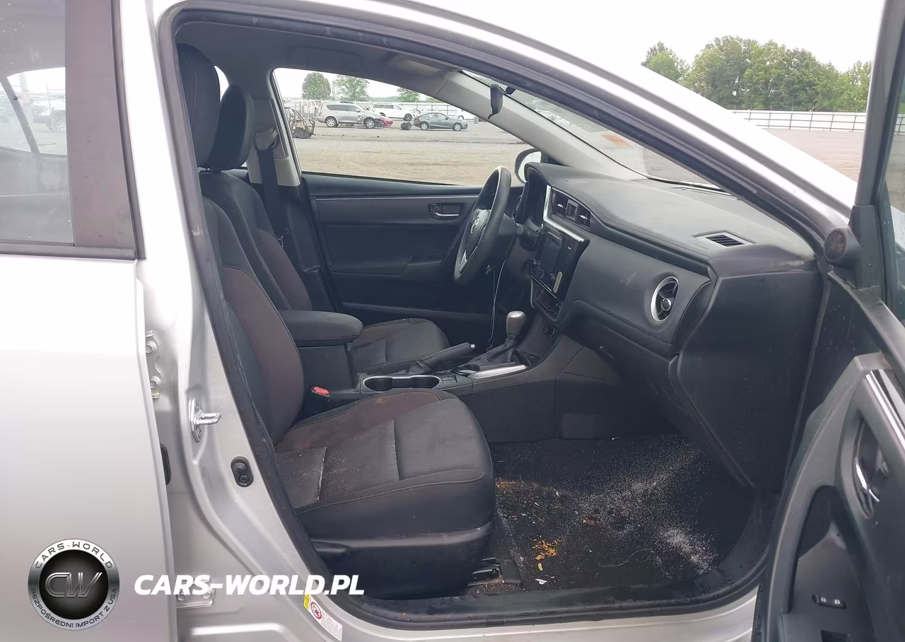 2017 Toyota Corolla Le VIN:5YFBURHE6HP581314 - 5