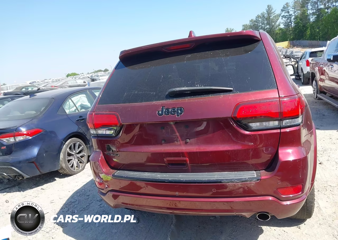 2017 Jeep Grand Cherokee Altitude 4X4 VIN:1C4RJFAGXHC821314 - 15