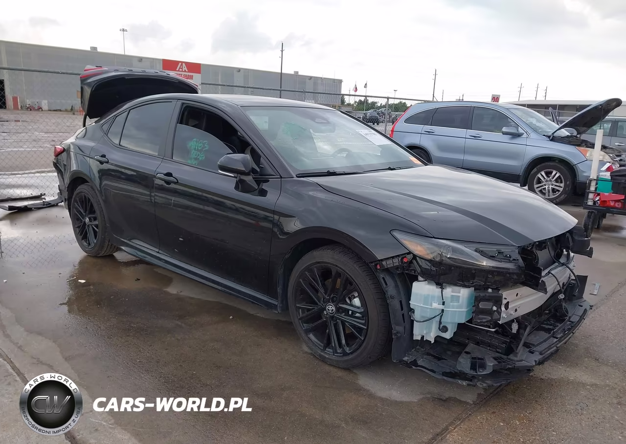 2025 Toyota Camry Se – zdjęcie 1 z 18