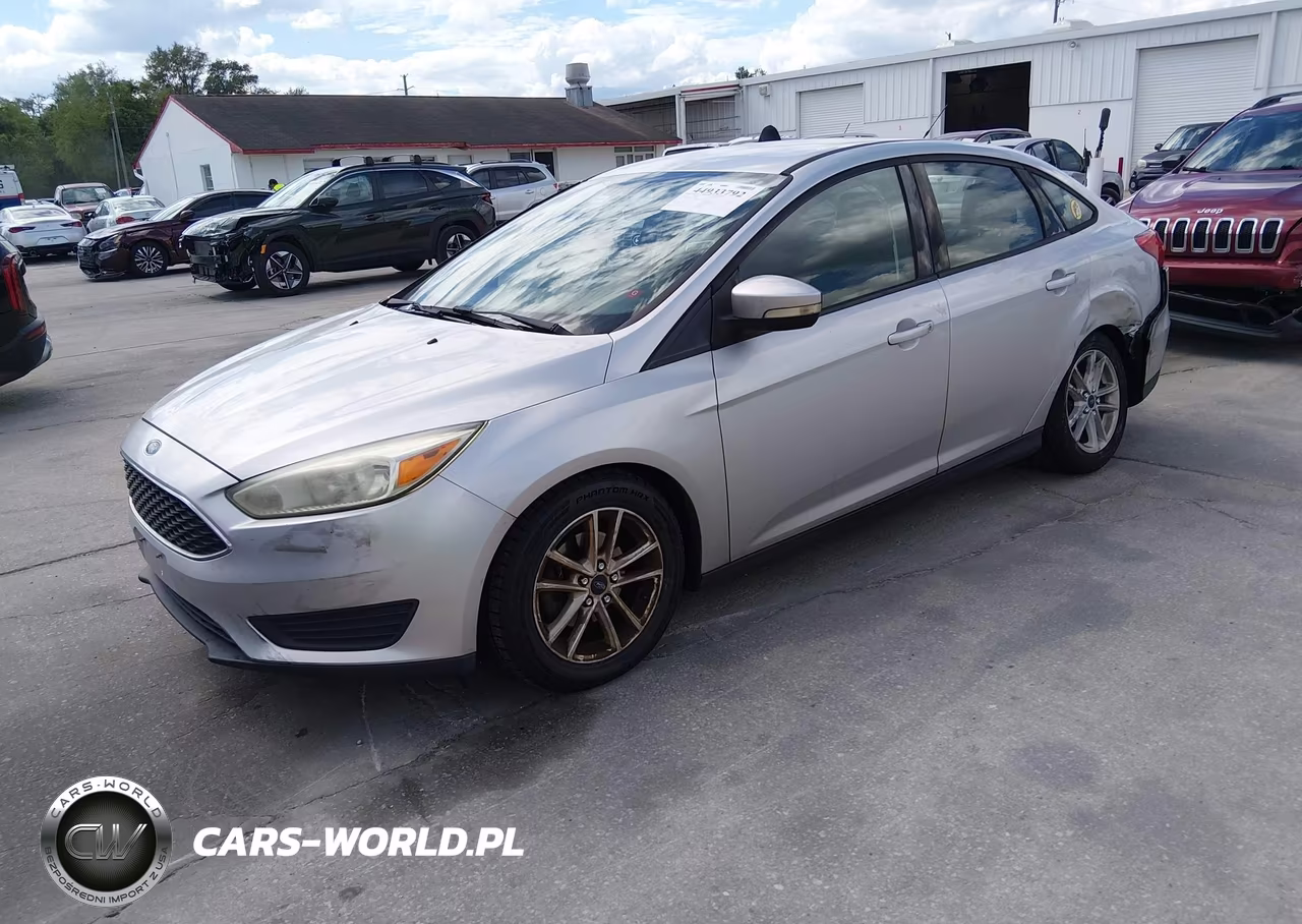 2016 Ford Focus Se VIN:1FADP3F29GL341001 - 2