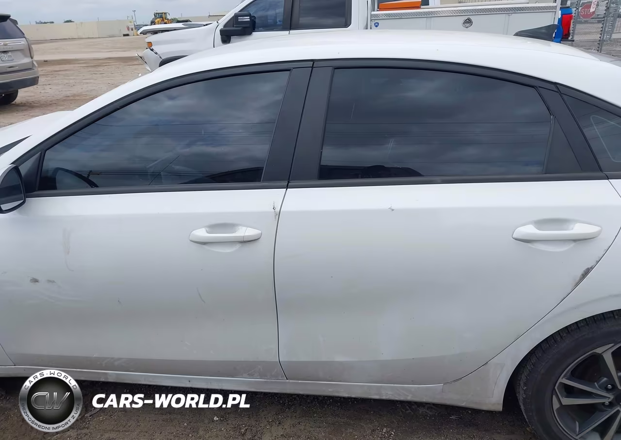 2023 Kia Forte Lxs VIN:3KPF24AD5PE637139 - 14