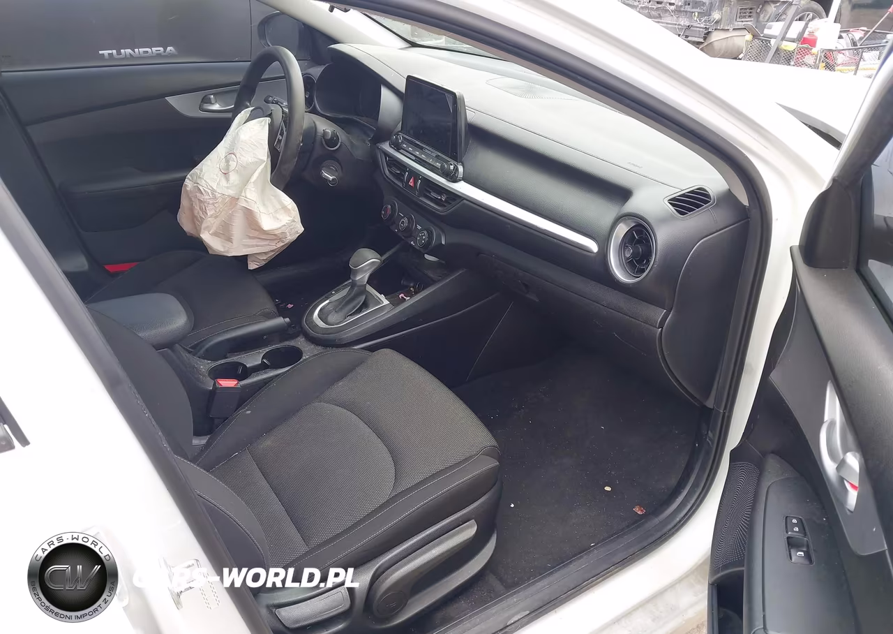 2023 Kia Forte Lxs VIN:3KPF24AD5PE637139 - 5