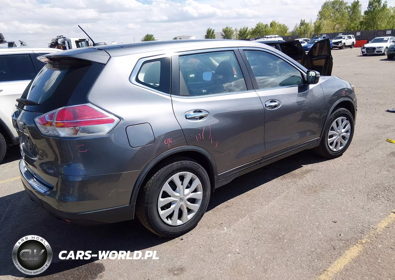 2015 Nissan Rogue S VIN:KNMAT2MV7FP537803 - 4