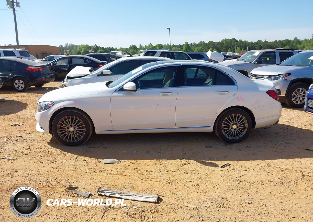 2015 Mercedes-Benz C 300 Luxury 4Matic VIN:55SWF4KB2FU033525 - 15