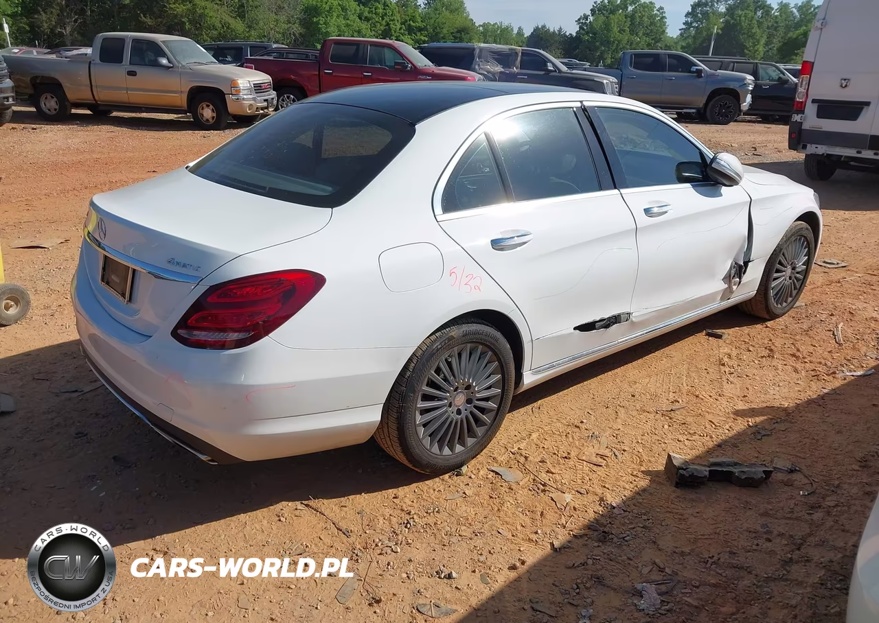 2015 Mercedes-Benz C 300 Luxury 4Matic VIN:55SWF4KB2FU033525 - 4