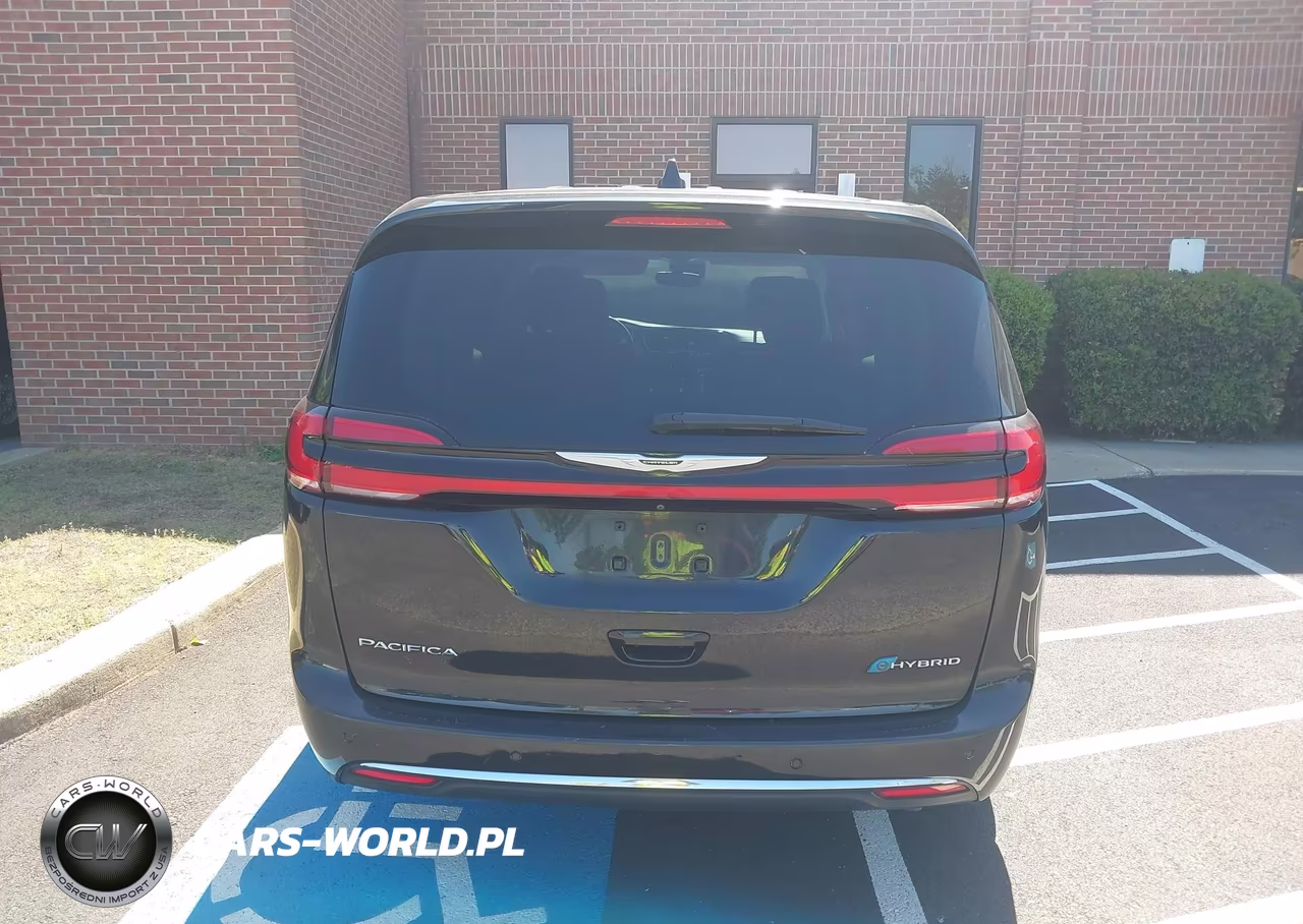 2023 Chrysler Pacifica Hybrid Touring L VIN:2C4RC1L79PR518248 - 15