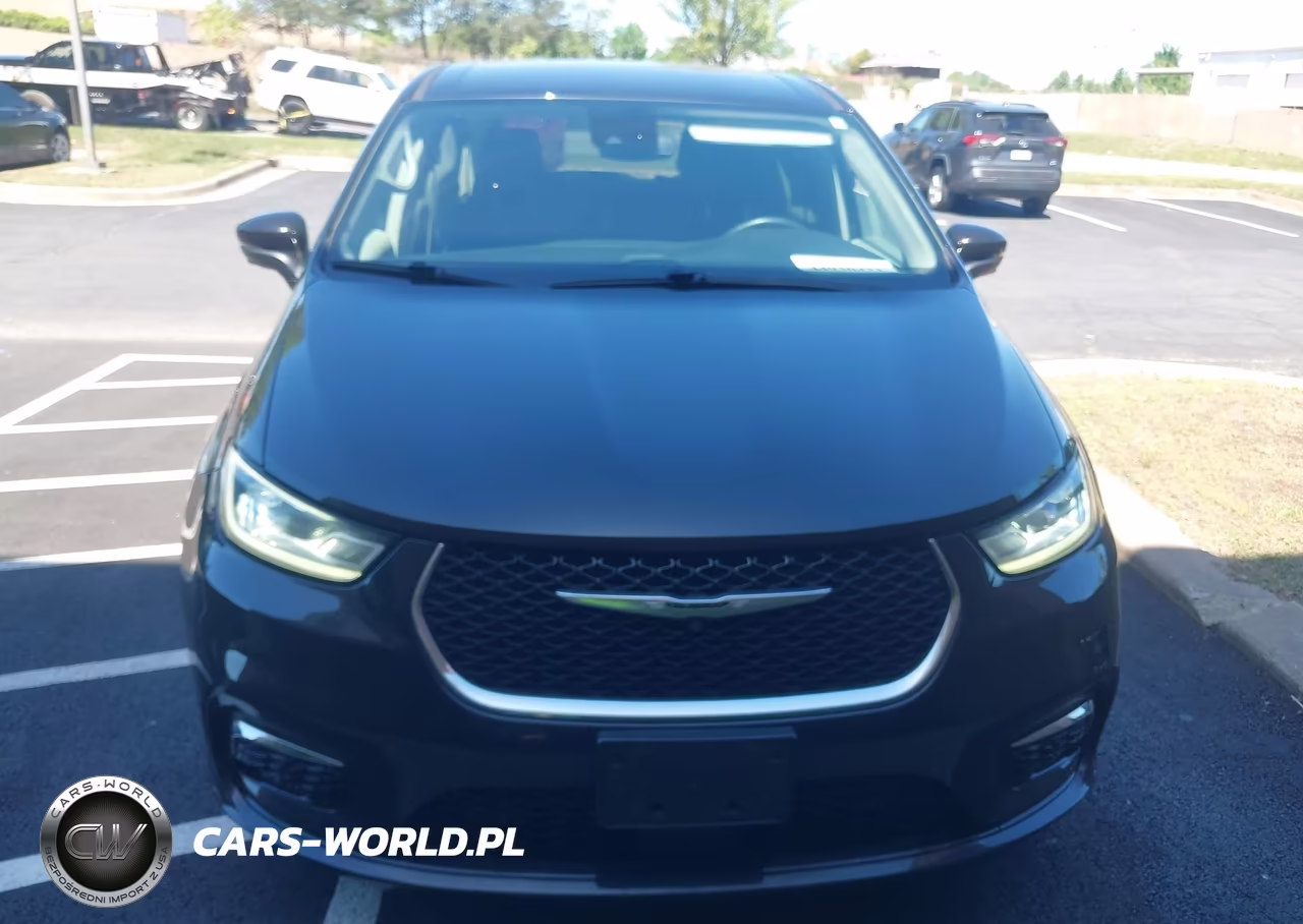 2023 Chrysler Pacifica Hybrid Touring L VIN:2C4RC1L79PR518248 - 6