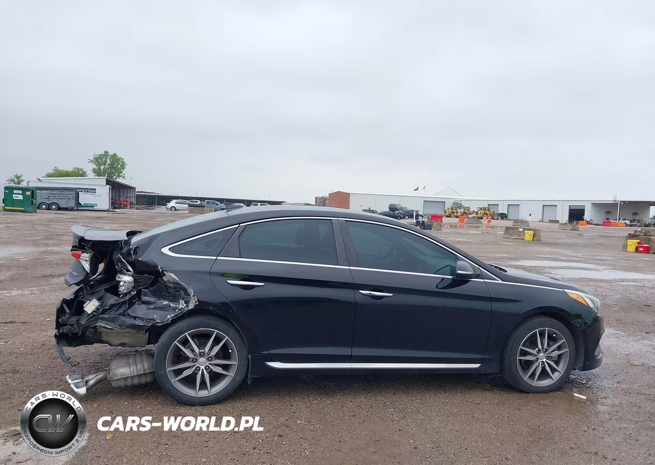 2015 Hyundai Sonata Sport 2.0T VIN:5NPE34ABXFH197517 - 13