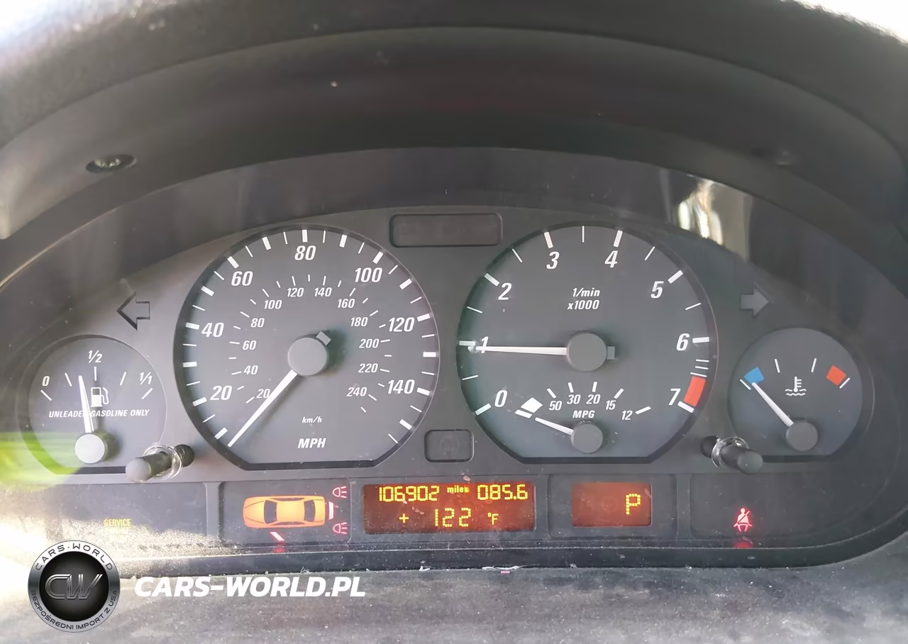 2003 BMW 325Ci VIN:WBABS33473PG89985 - 7