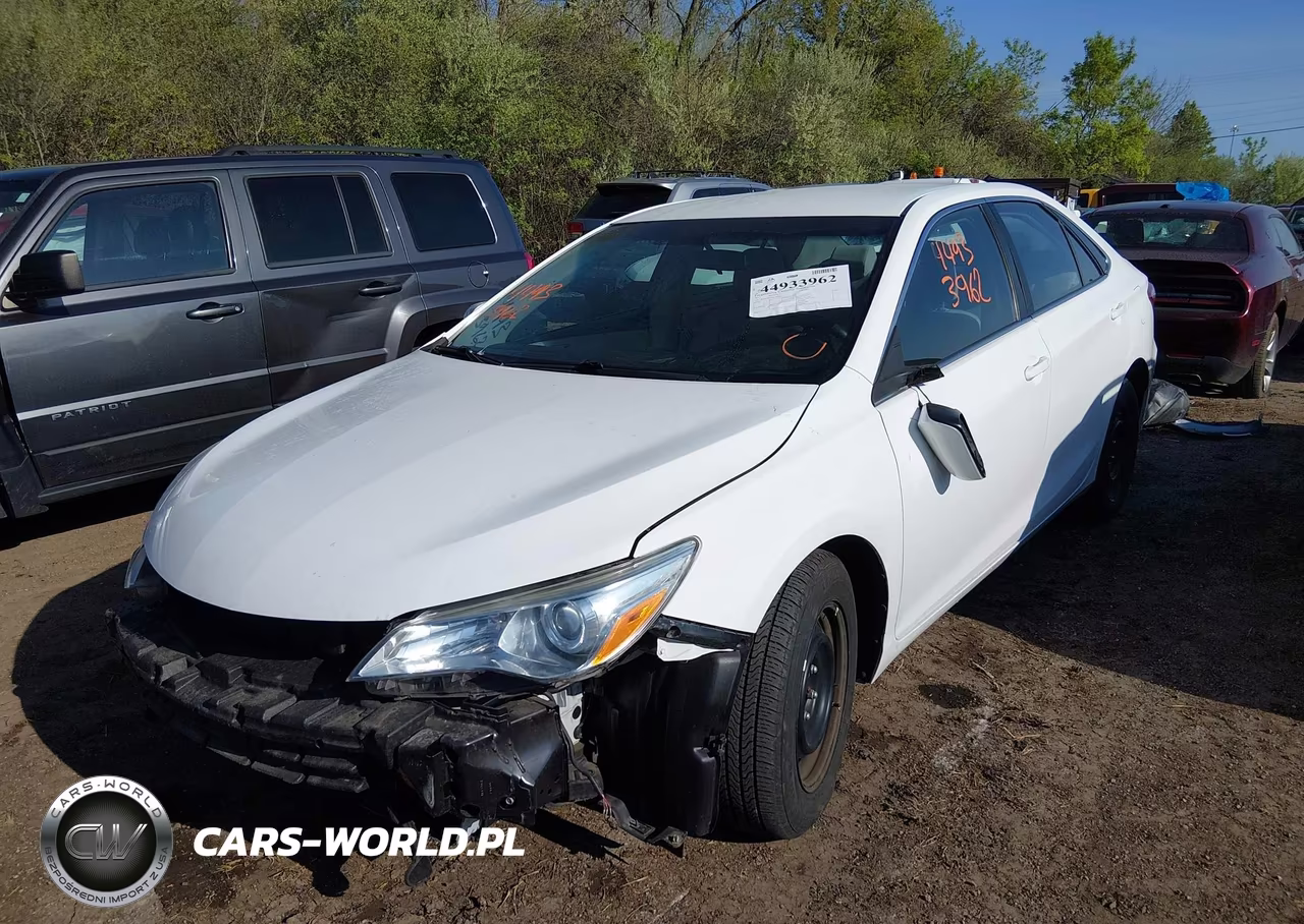 2017 Toyota Camry Le VIN:4T1BF1FK2HU307966 - 2