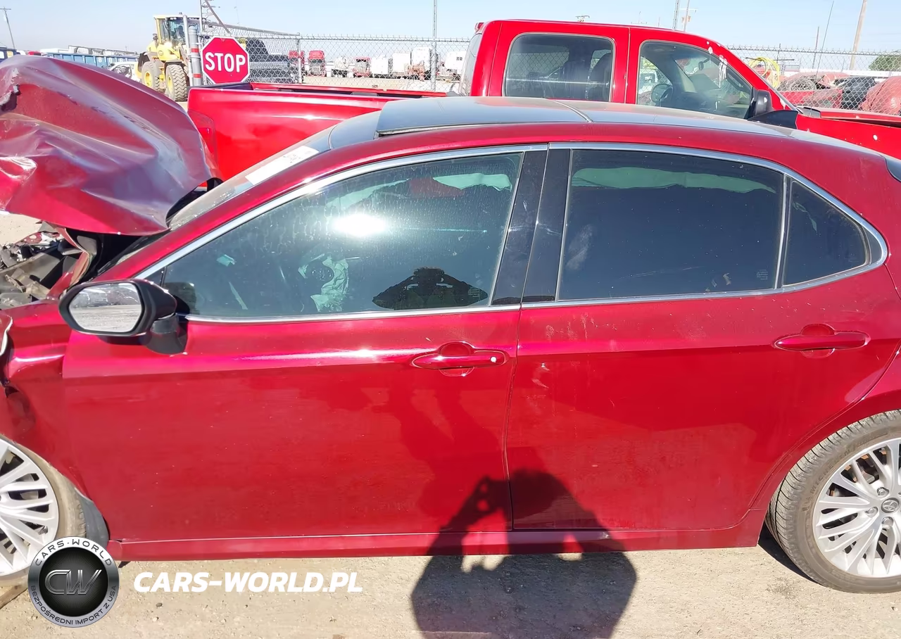 2020 Toyota Camry Xle VIN:4T1F11AK6LU313270 - 15