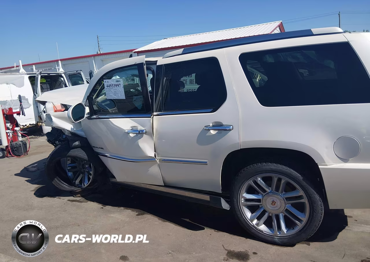 2013 Cadillac Escalade Platinum Edition VIN:1GYS4DEFXDR250570 - 15