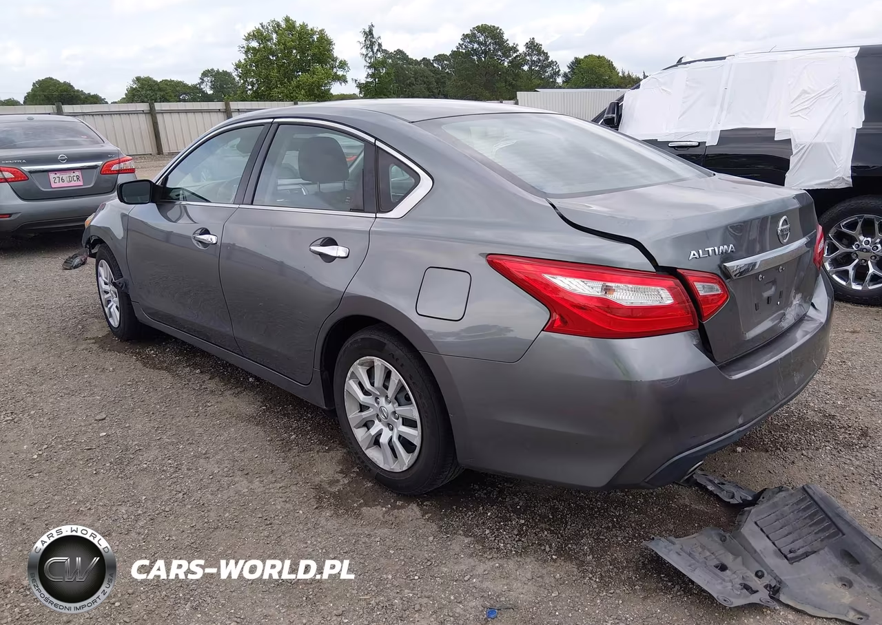 2017 Nissan Altima 2.5 S VIN:1N4AL3AP4HN318930 - 3