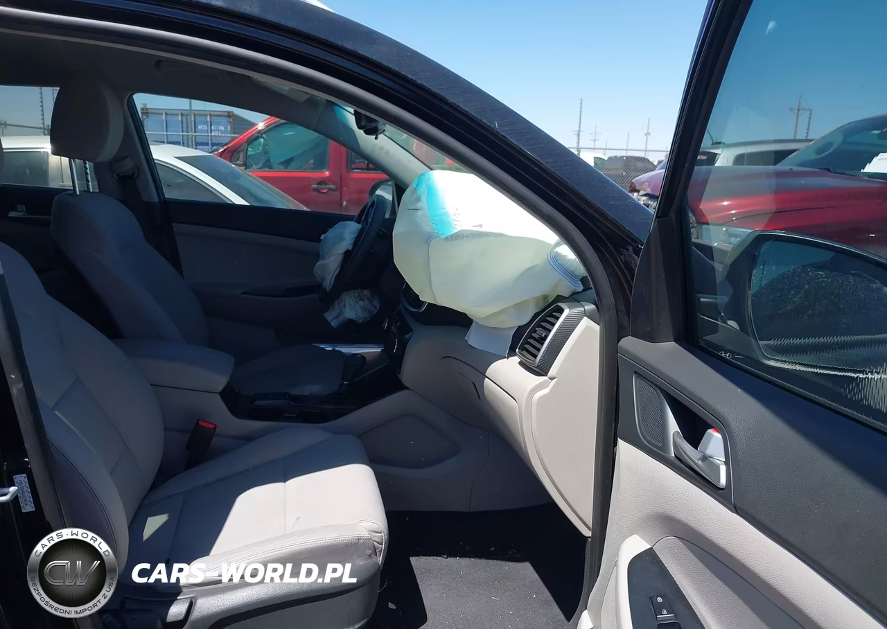 2020 Hyundai Tucson Value VIN:KM8J33A45LU276410 - 5