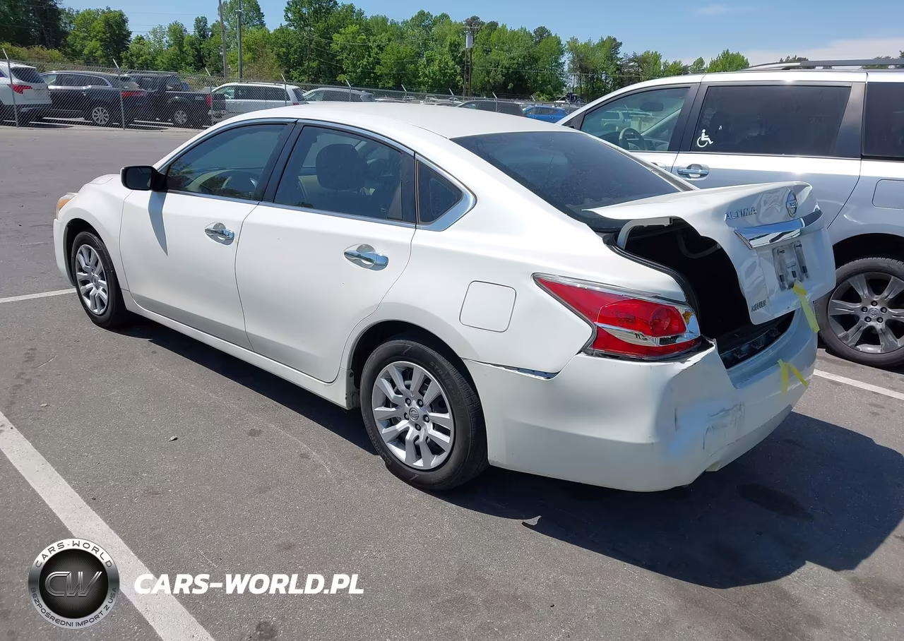2015 Nissan Altima 2.5 VIN:1N4AL3AP2FC153727 - 3