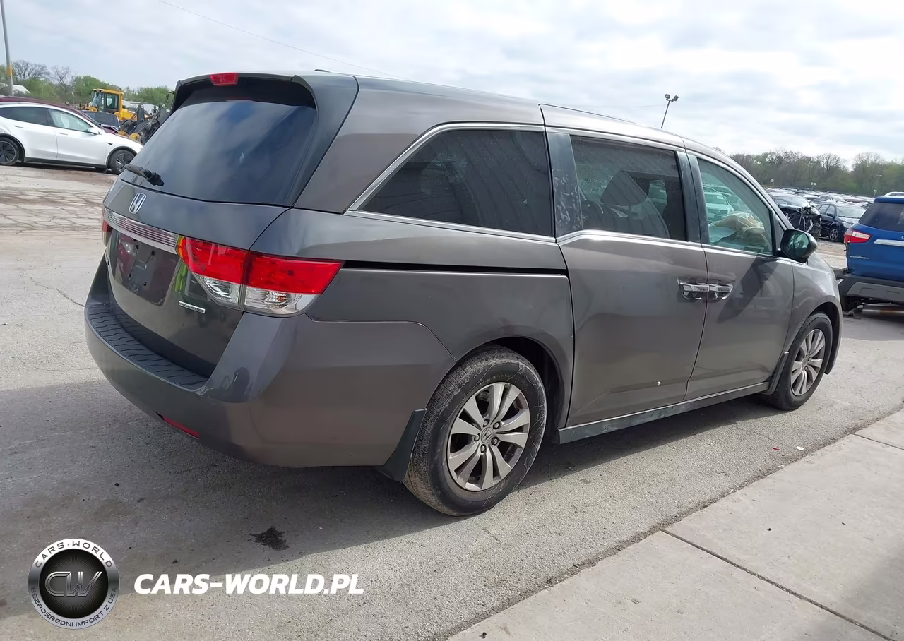 2016 Honda Odyssey Se VIN:5FNRL5H34GB031838 - 4