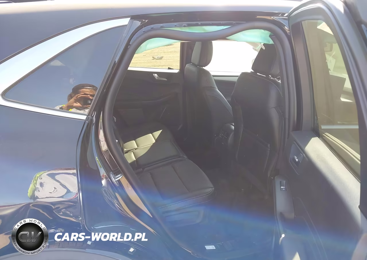 2025 Ford Escape Platinum VIN:1FMCU9JA4SUB60628 - 8