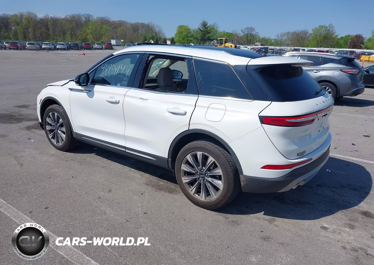 2021 Lincoln Corsair Reserve VIN:5LMCJ2C92MUL17964 - 3