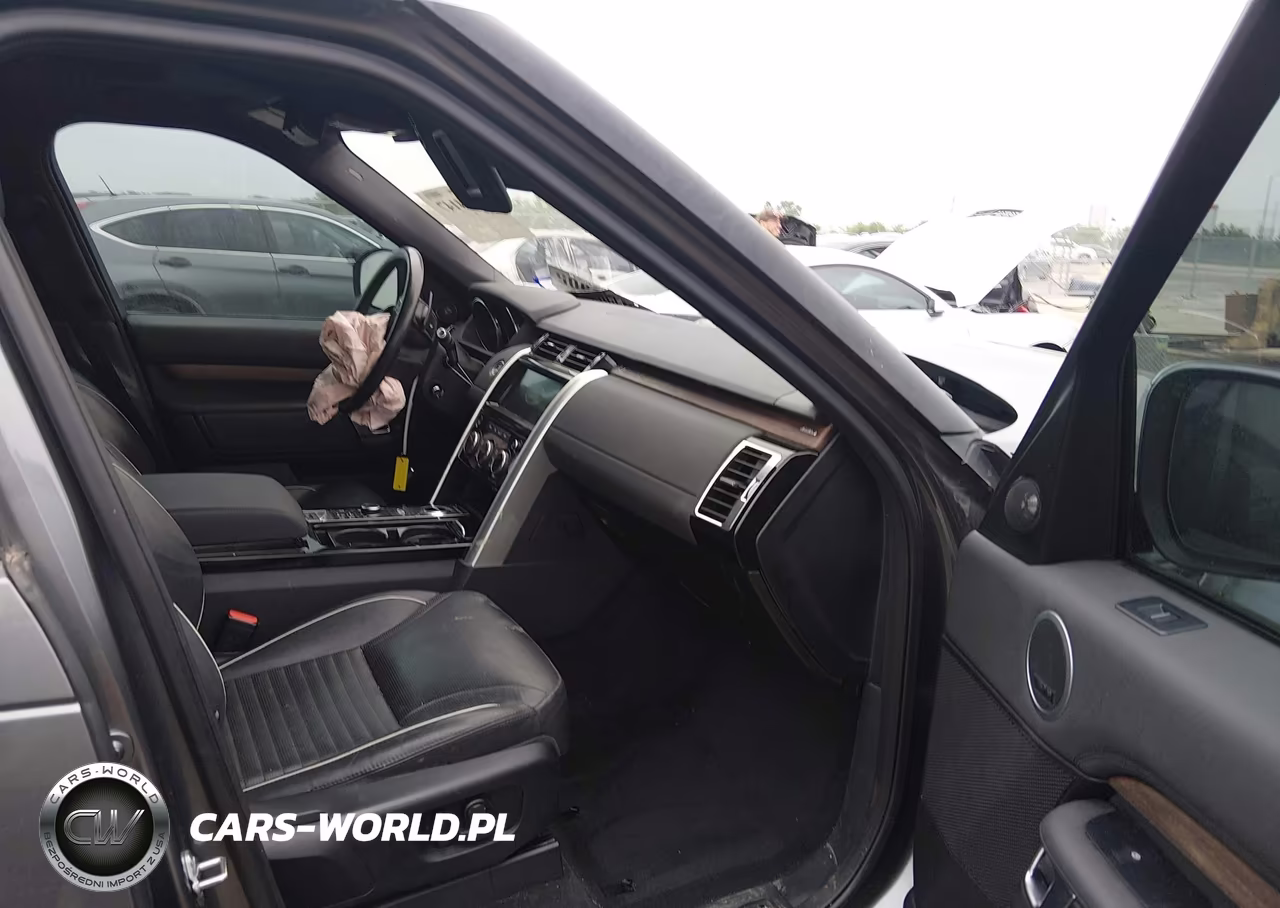 2017 Land Rover Discovery Hse VIN:SALRRBBK2HA013242 - 5