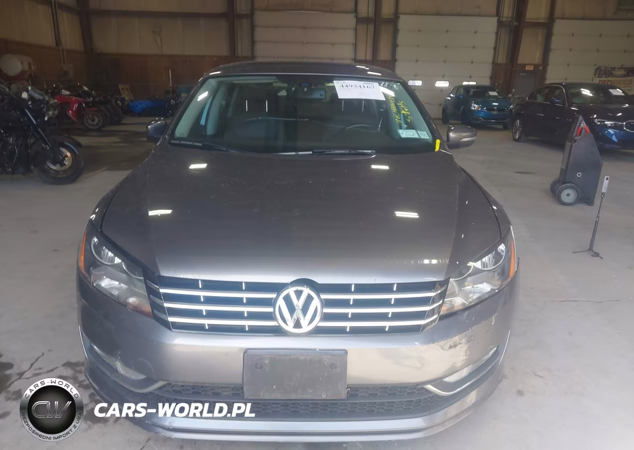 2015 Volkswagen Passat 3.6L V6 Sel Premium VIN:1VWCM7A34FC054800 - 12