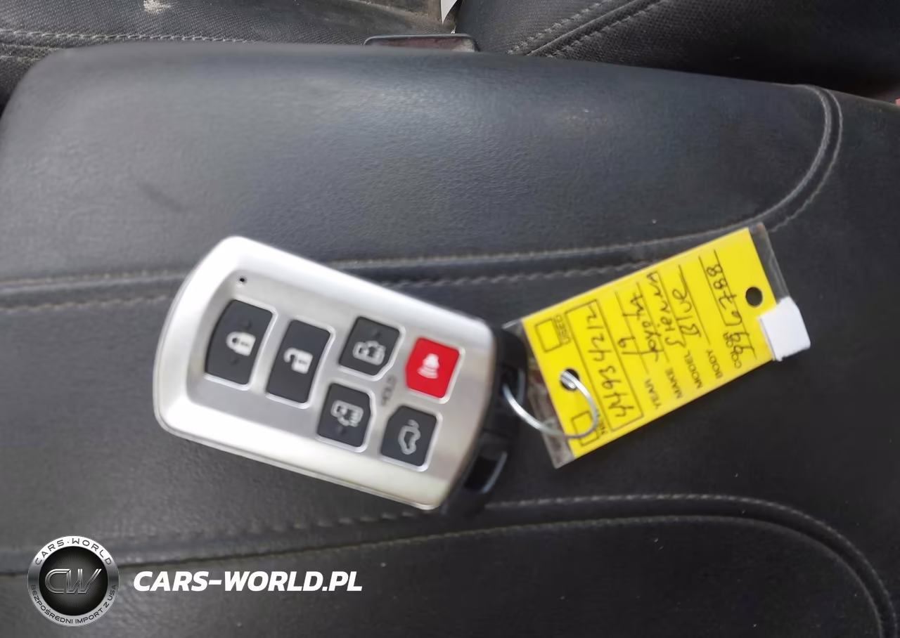 2019 Toyota Sienna Xle 8 Passenger VIN:5TDYZ3DC6KS996788 - 11