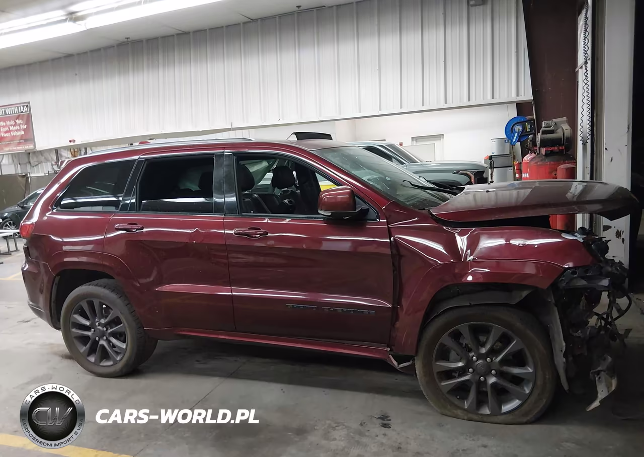 2018 Jeep Grand Cherokee High Altitude 4X2 VIN:1C4RJECG2JC246705 - 13
