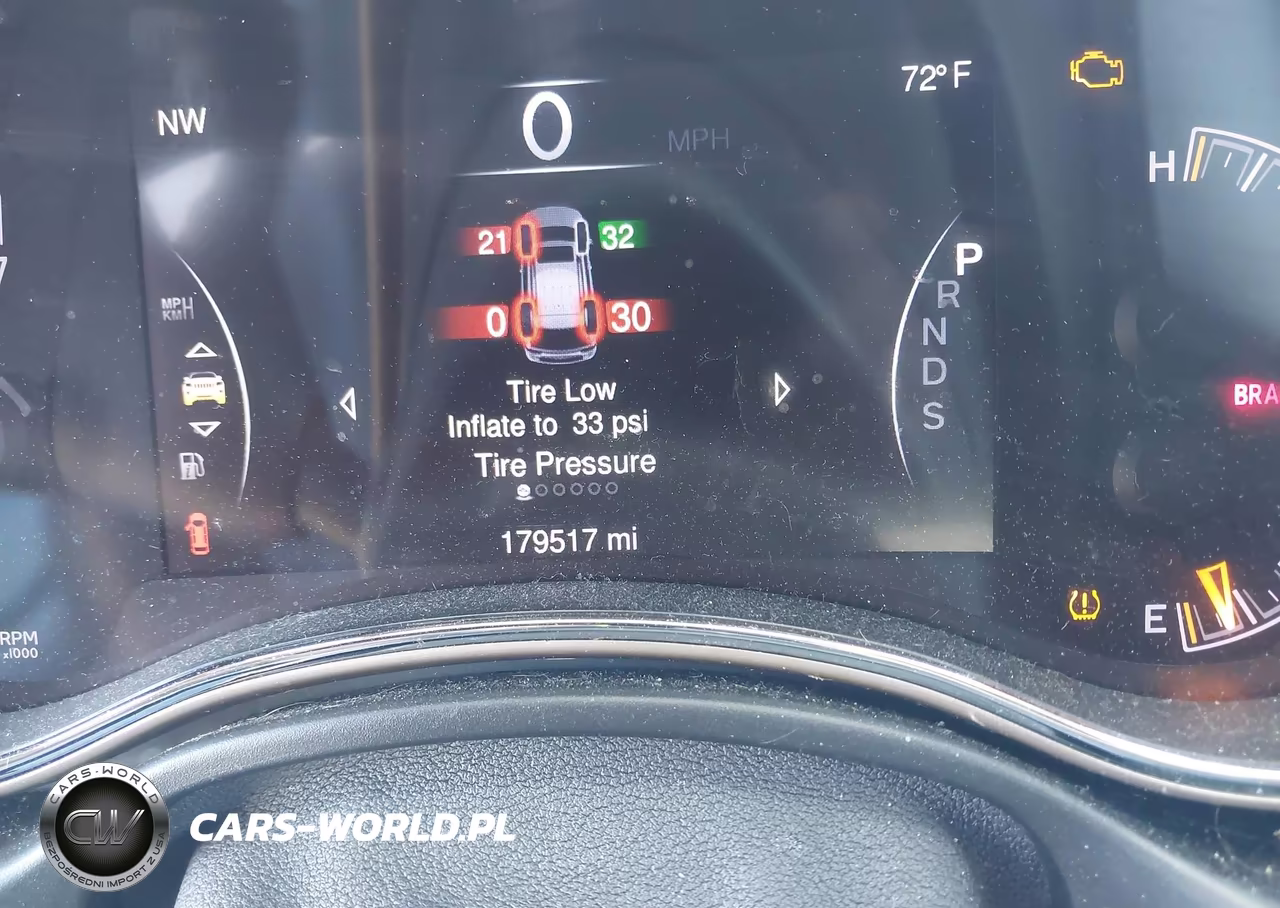 2014 Jeep Grand Cherokee Laredo VIN:1C4RJFAG9EC301925 - 15