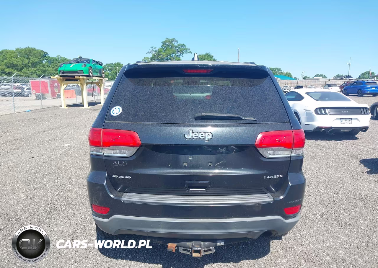 2014 Jeep Grand Cherokee Laredo VIN:1C4RJFAG9EC301925 - 16