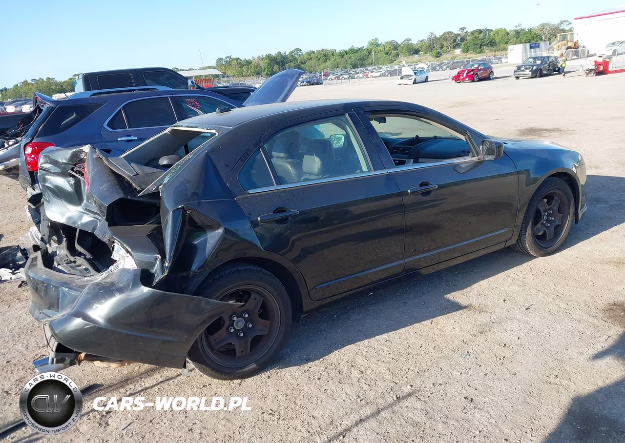 2010 Ford Fusion Se VIN:3FAHP0HA1AR282586 - 4