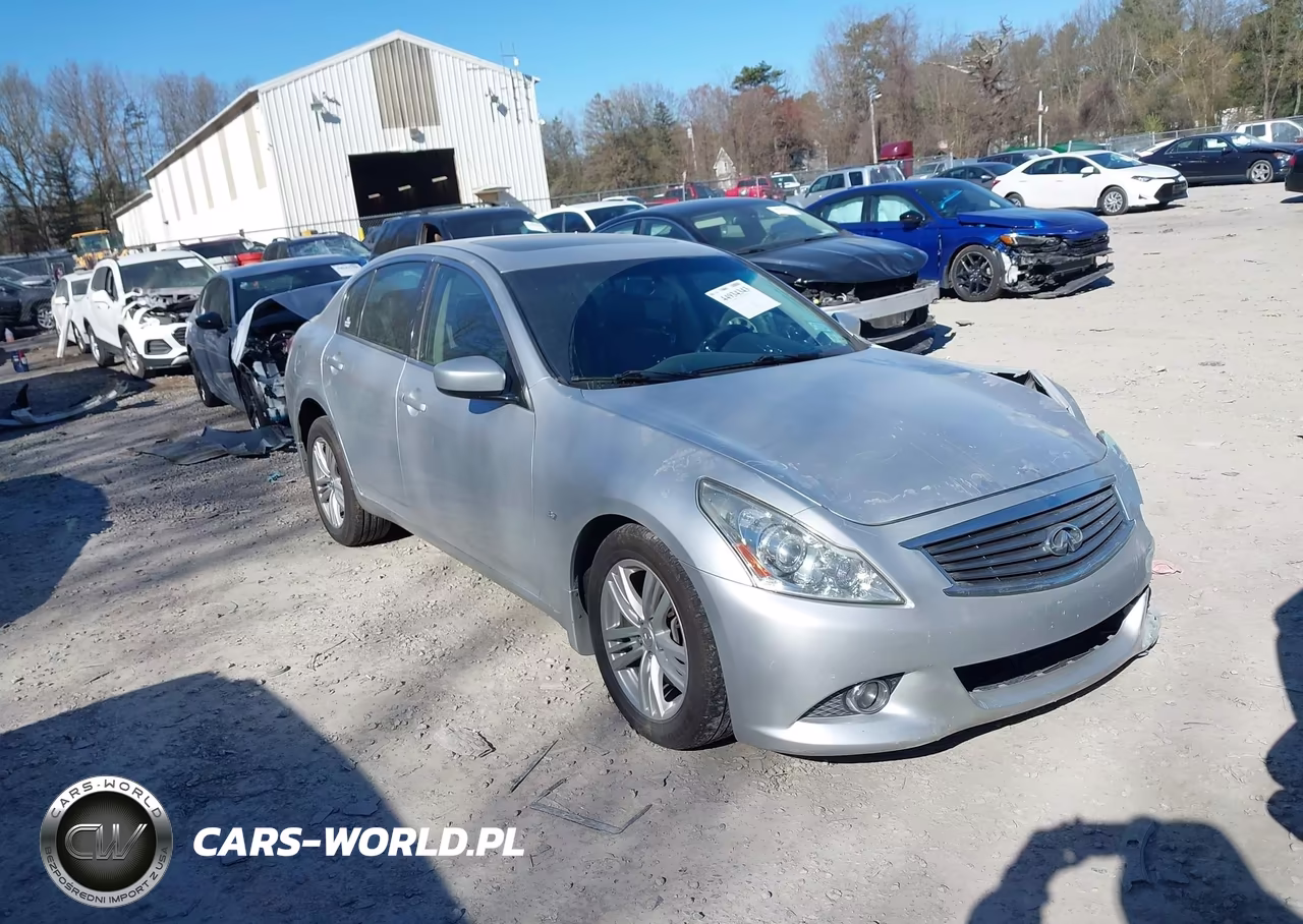 2015 Infiniti Q40