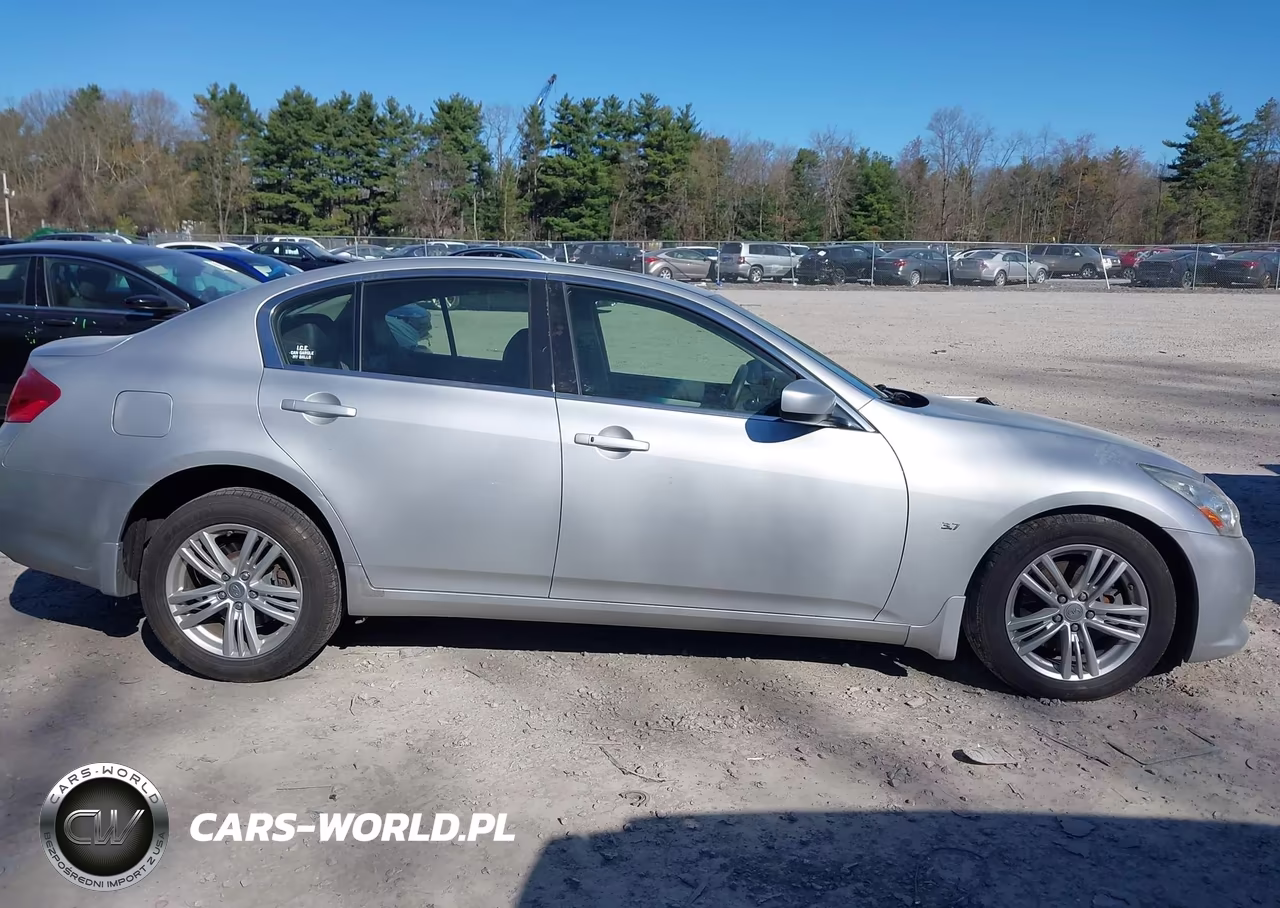 2015 Infiniti Q40 VIN:JN1CV6AR0FM520377 - 13