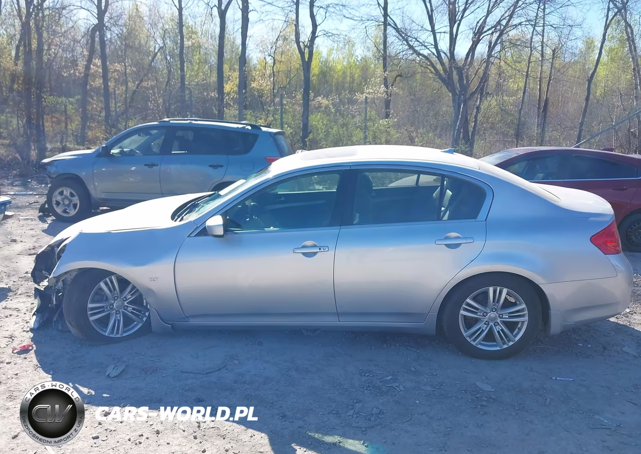 2015 Infiniti Q40 VIN:JN1CV6AR0FM520377 - 14