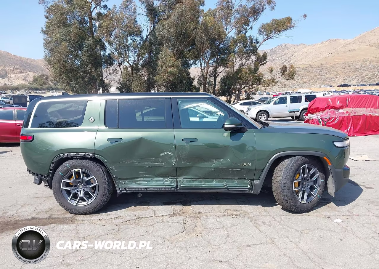 2023 Rivian R1S Adventure VIN:7PDSGABA1PN020926 - 13