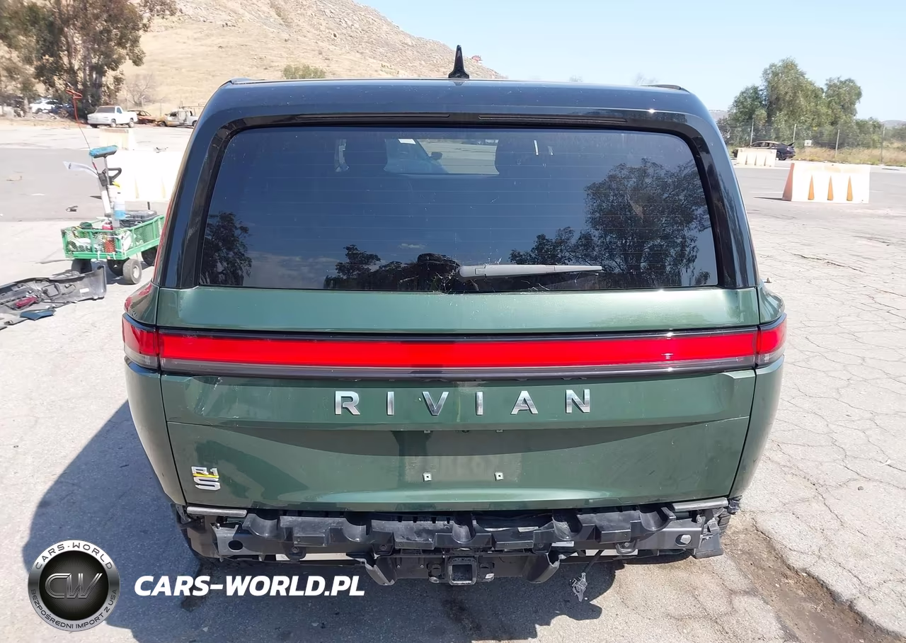 2023 Rivian R1S Adventure VIN:7PDSGABA1PN020926 - 16