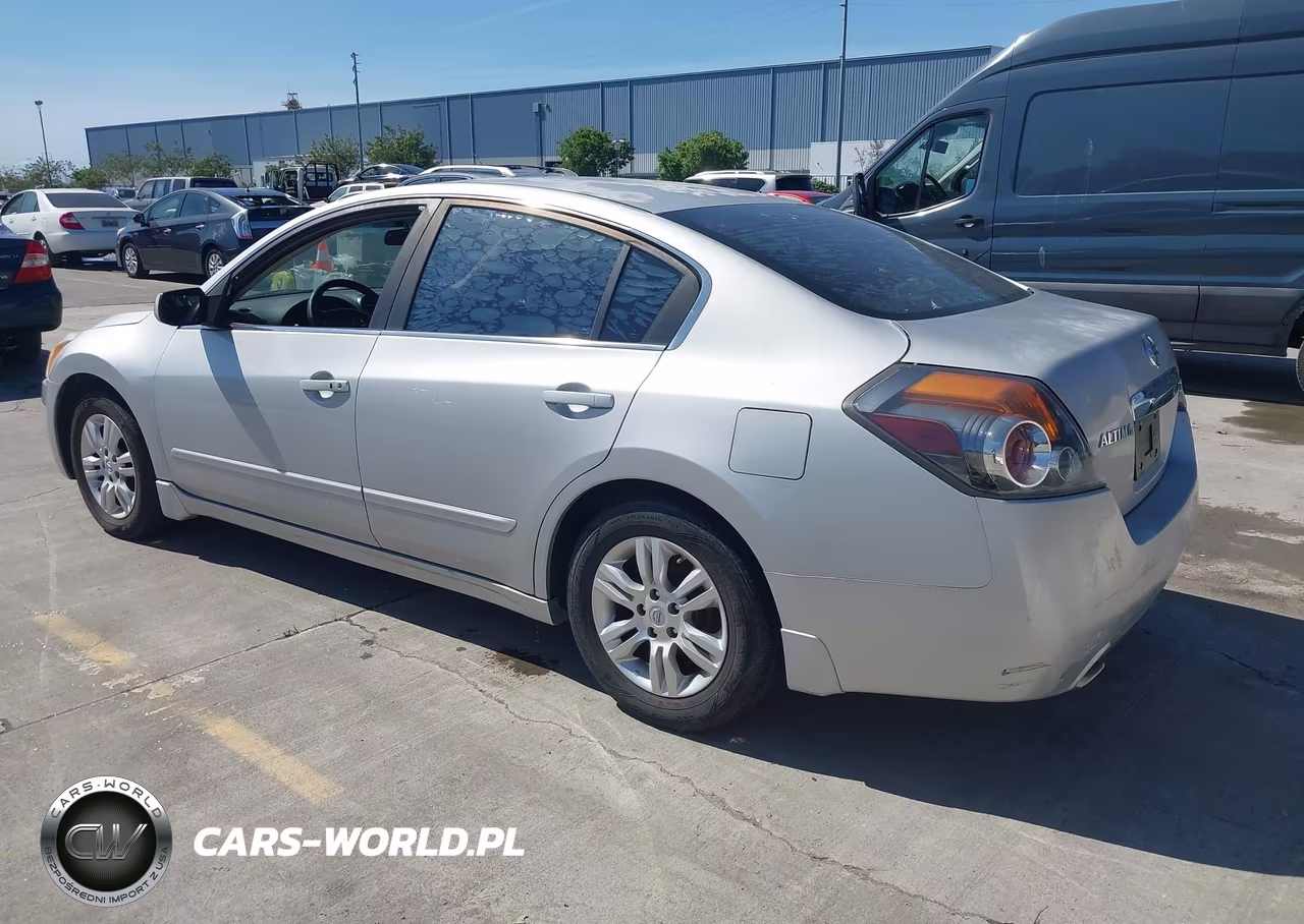 2011 Nissan Altima 2.5 S VIN:1N4AL2AP7BN424788 - 3