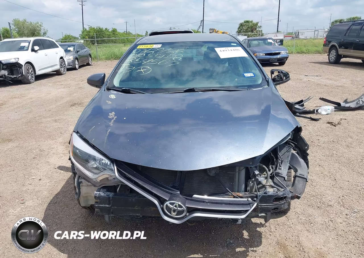 2015 Toyota Corolla Le VIN:5YFBURHE4FP254567 - 13