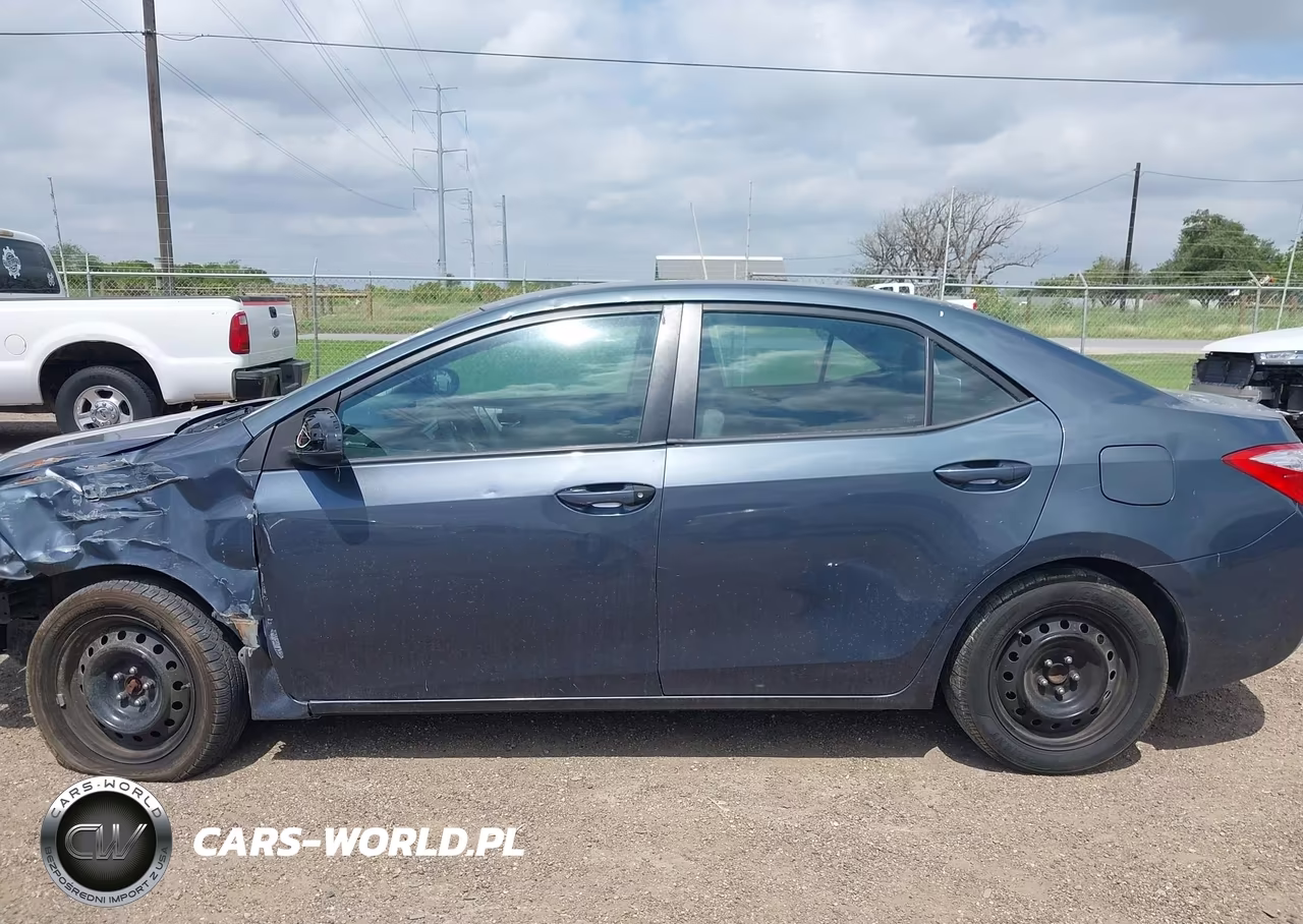2015 Toyota Corolla Le VIN:5YFBURHE4FP254567 - 15