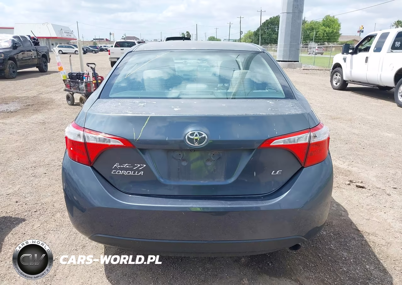 2015 Toyota Corolla Le VIN:5YFBURHE4FP254567 - 17